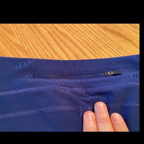 Lucy Tech Blue/ Teal Workout Capri 💙✨ - Picture 4 of 7